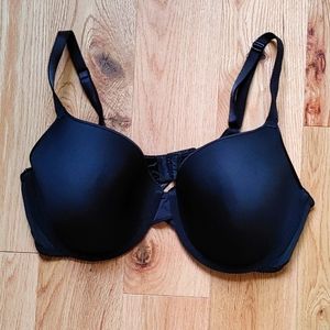 Calvin Klein. 38D. Black bra.